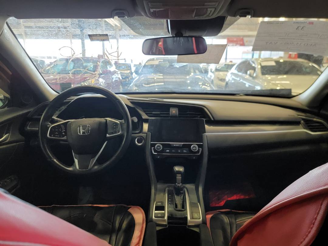2018 HONDA CIVIC — 85941 KM — Lot 040695 — Main - Marhaba Auctions Used Cars - Image 8