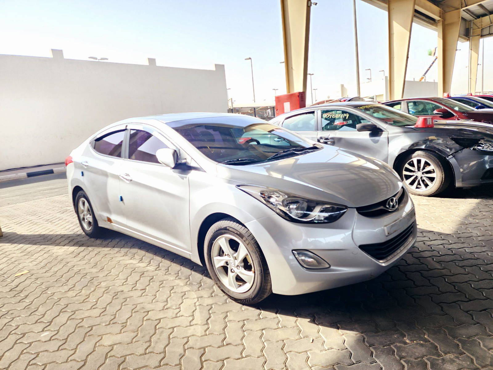 2011 HYUNDAI AVANTE — 207553 KM — Lot 144695 — Souq - Marhaba Auctions Used Cars - Image 4