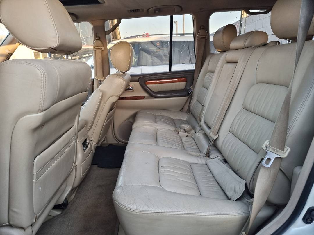 2003 LEXUS LX 470 — 259454 Miles — Lot 215487 — Ind. 12 - Marhaba Auctions Used Cars - Image 6