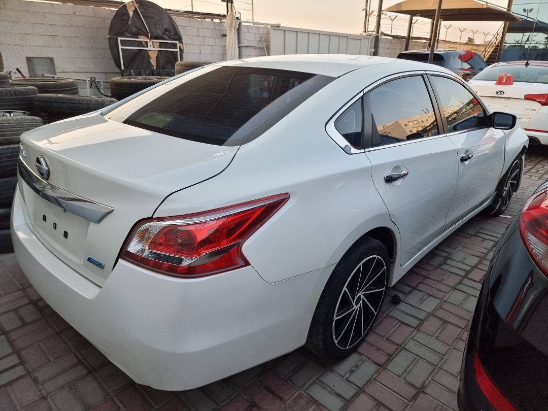 2013 NISSAN ALTIMA — 201609 Miles — Lot 214587 — Ind. 12 - Marhaba Auctions Used Cars - Image 4