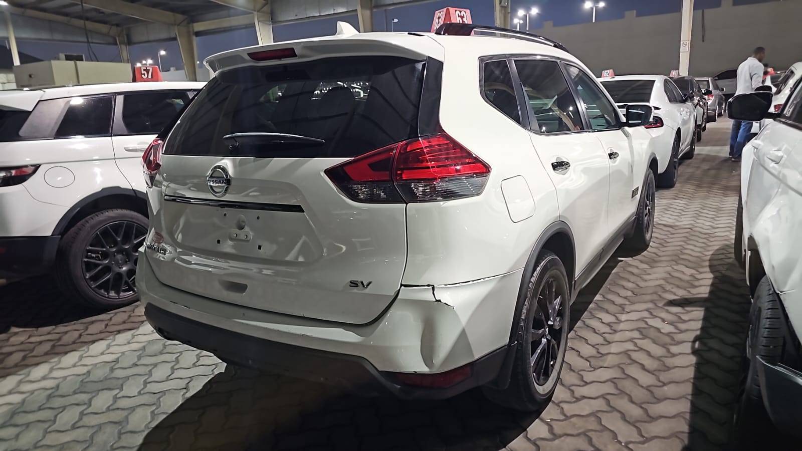 2017 NISSAN ROGUE — 155115 Miles — Lot HC757612 — Souq - Marhaba Auctions Used Cars - Image 4