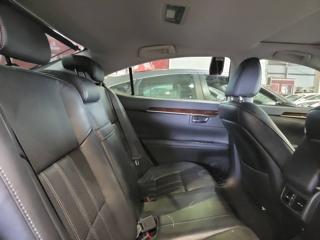 2016 LEXUS ES 350 — 65637 Miles — Lot 38285739 — Main - Marhaba Auctions Used Cars - Image 5