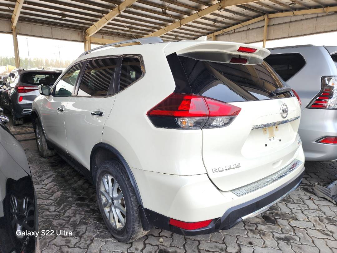 2018 NISSAN ROGUE — 80783 Miles — Lot 38664254C — Ind. 12 - Marhaba Auctions Used Cars - Image 11
