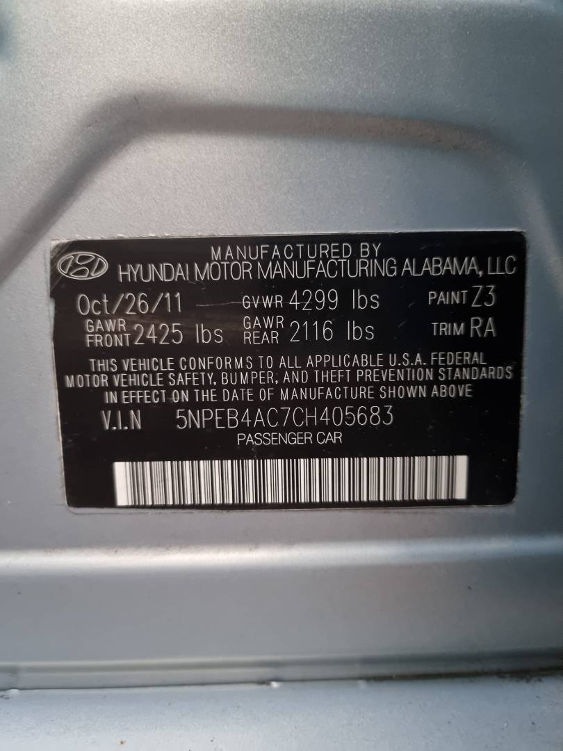 2012 HYUNDAI SONATA — 171902 Miles — Lot 215478 — Souq - Marhaba Auctions Used Cars - Image 9