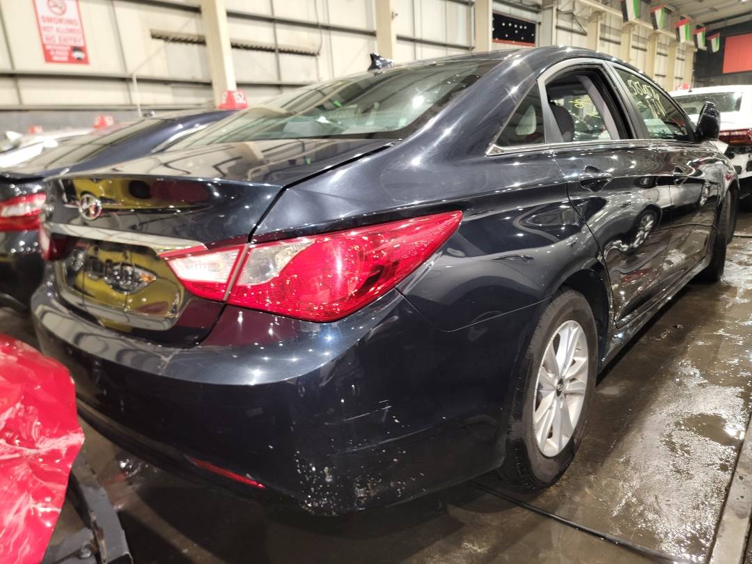 2012 HYUNDAI SONATA — 161958 Miles — Lot H487076 - Marhaba Auctions Used Cars - Image 4