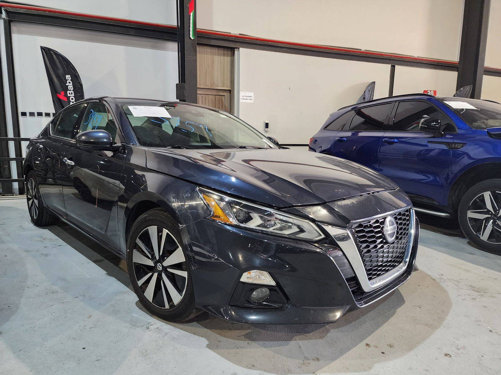 2019 NISSAN ALTIMA — 140575 Miles — Lot C109767 — Main - Marhaba Auctions Used Cars - Image 4