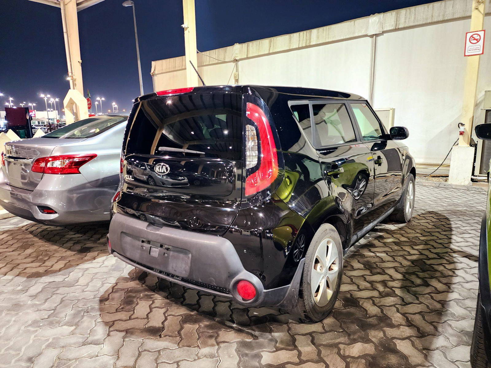 2016 KIA SOUL — 156967 Miles — Lot XG7353641 — Souq - Marhaba Auctions Used Cars - Image 3