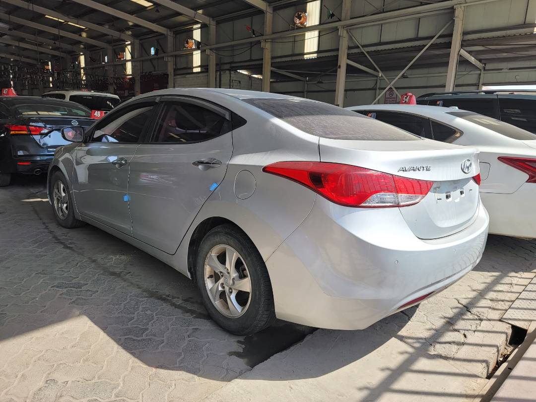 2011 HYUNDAI AVANTE — 72790 KM — Lot 143846 — Main - Marhaba Auctions Used Cars - Image 4