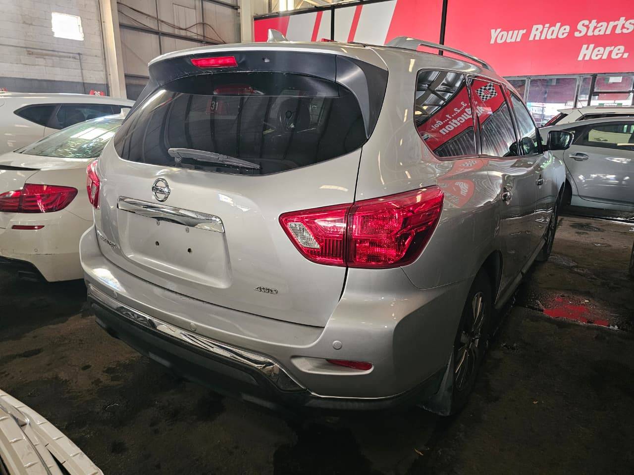 2020 NISSAN PATHFINDER — 124722 Miles — Lot C584897 — Main - Marhaba Auctions Used Cars - Image 5