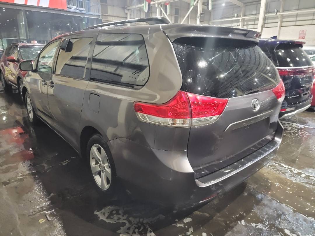 2013 TOYOTA SIENNA — 211095 Miles — Lot S329354 — Main - Marhaba Auctions Used Cars - Image 5