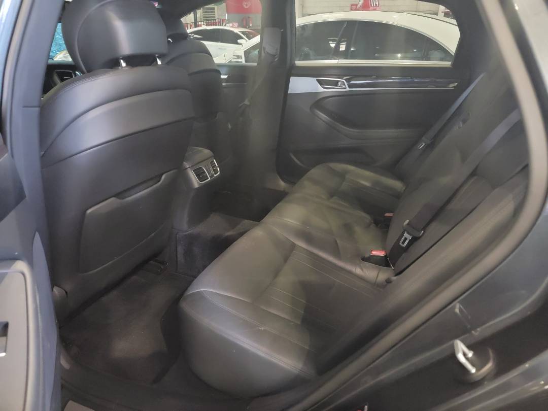 2018 HYUNDAI GENESIS — 117674 KM — Lot JU260924 — Main - Marhaba Auctions Used Cars - Image 6