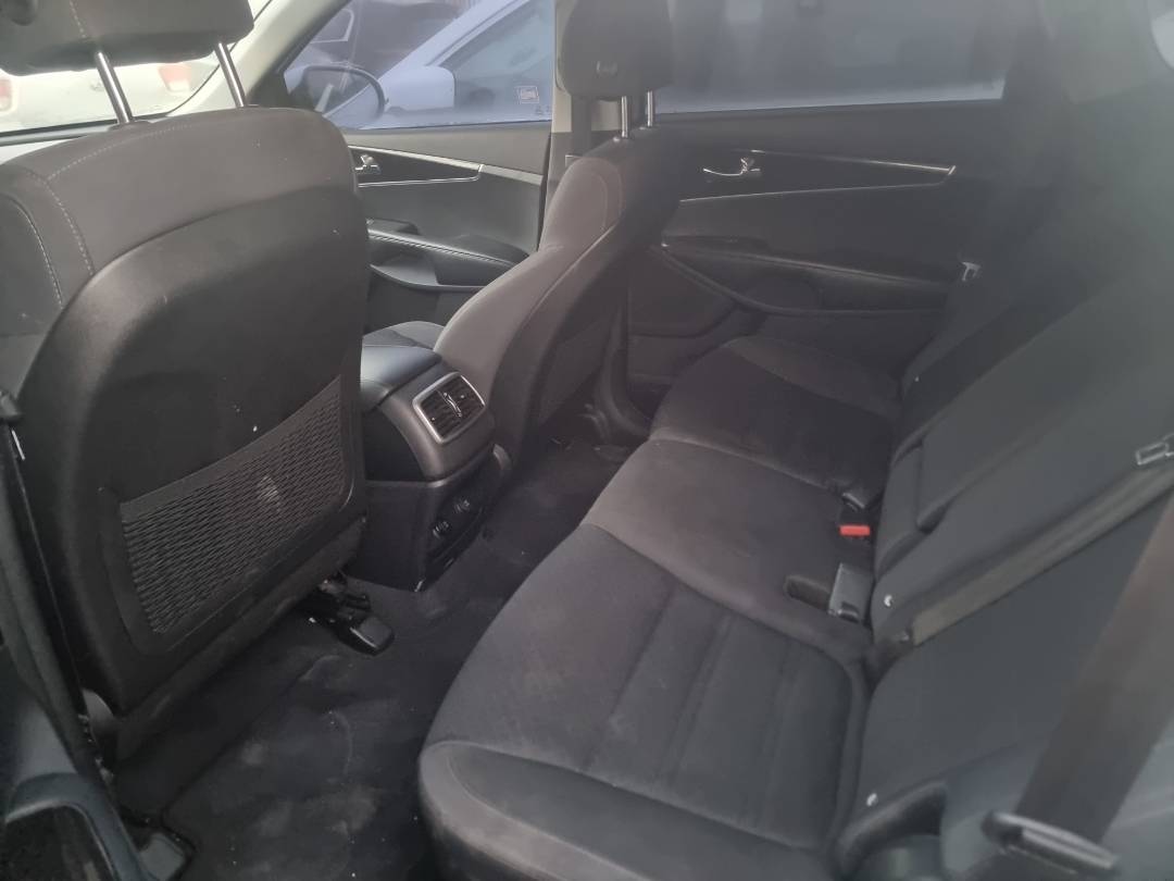2018 KIA SORENTO — 186527 Miles — Lot 215487 — Ind. 12 - Marhaba Auctions Used Cars - Image 5