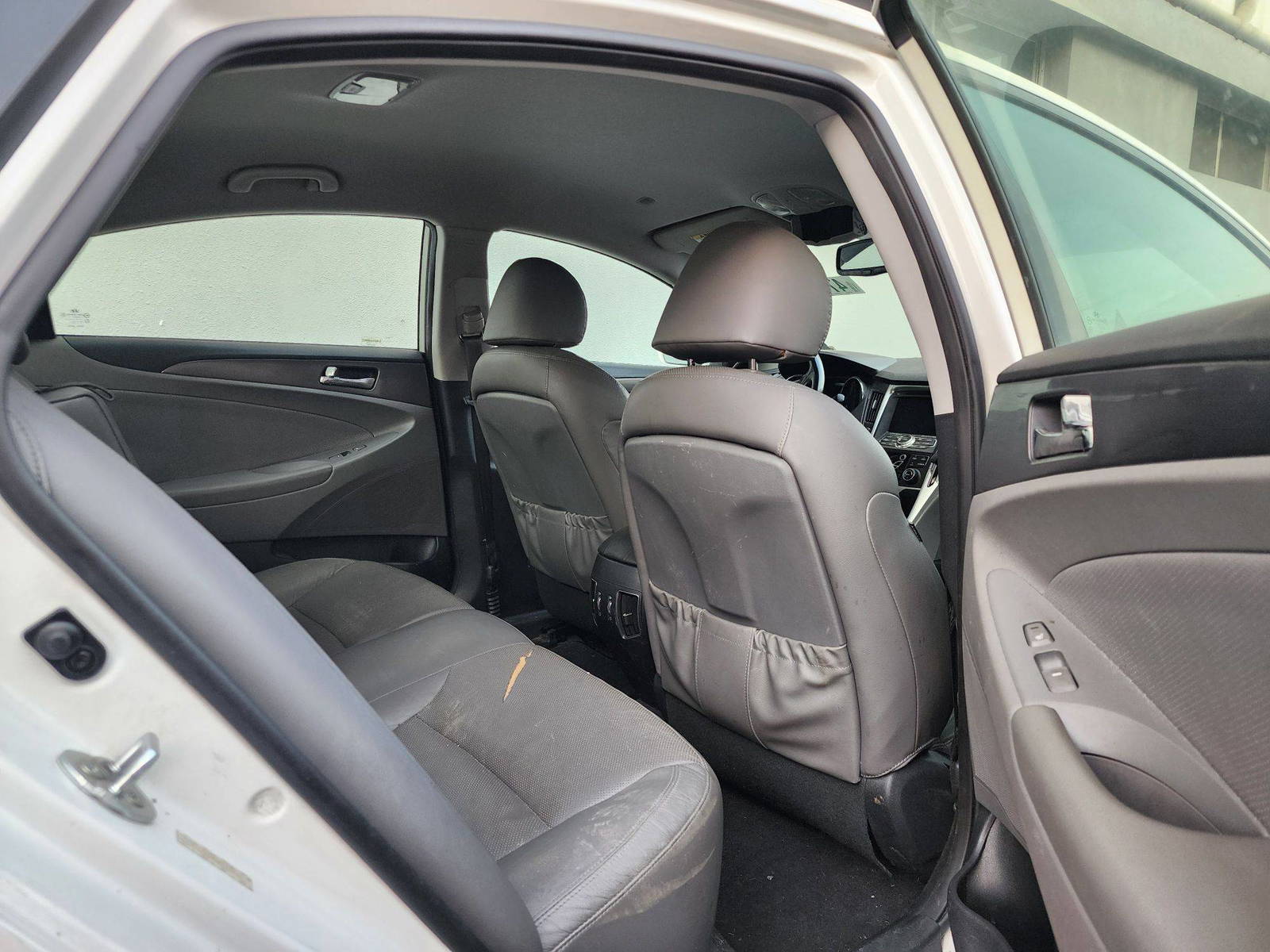 HYUNDAI SONATA 2013 - Marhaba Auction Used Cars - Image 7