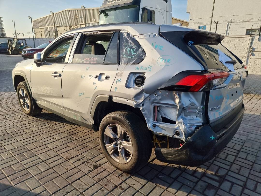 2022 TOYOTA RAV4 — 34029 Miles — Lot 40825562 — Souq - Marhaba Auctions Used Cars - Image 5