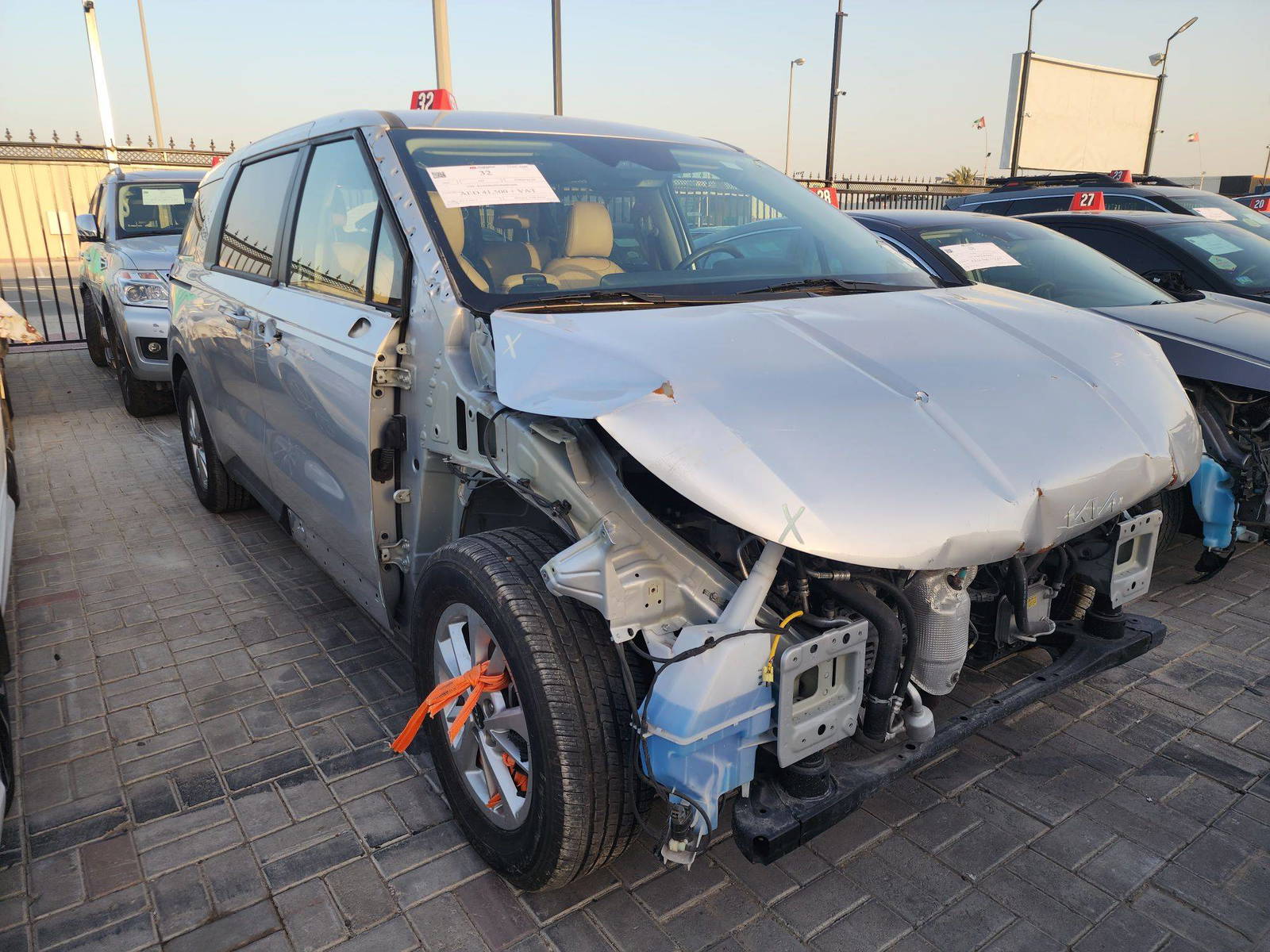 KIA CARNIVAL LX 2022 - Marhaba Auction Used Cars - Image 5
