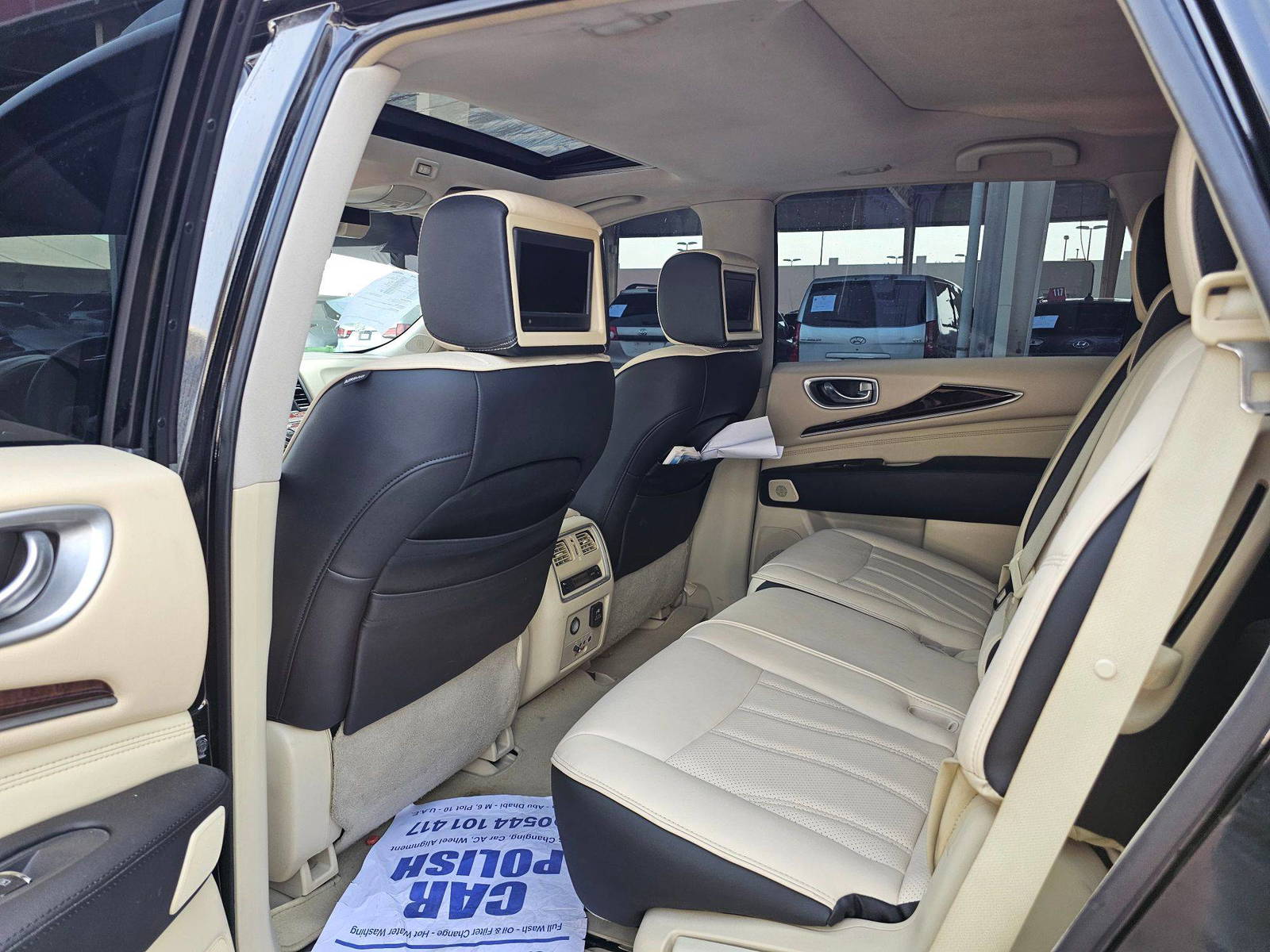 2013 INFINITI JX 35 — 143269 KM — Lot C312553 — Souq - Marhaba Auctions Used Cars - Image 6