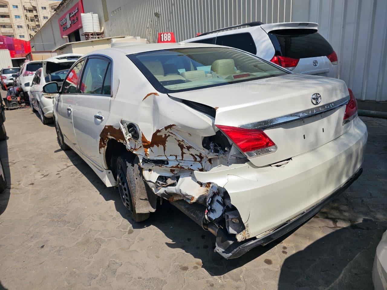 2011 TOYOTA AVALON — 178403 Miles — Lot BXBU431517 — Main - Marhaba Auctions Used Cars - Image 5