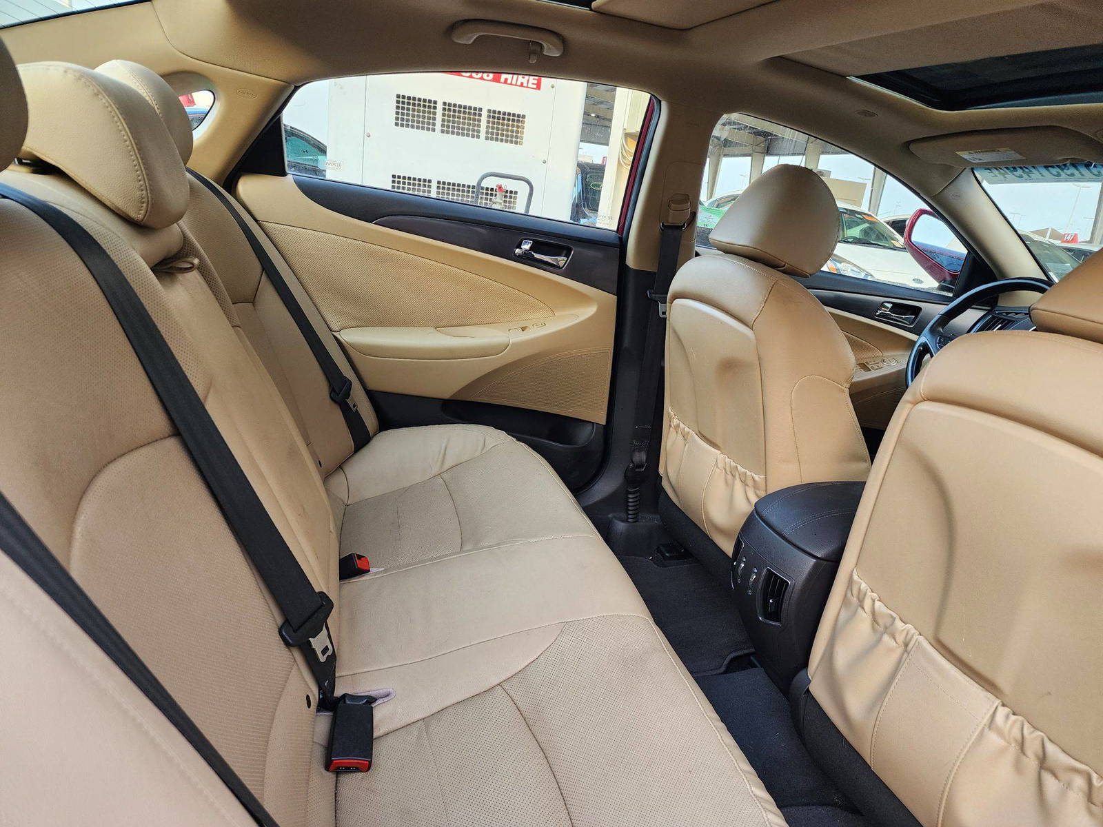 2011 HYUNDAI SONATA — 142032 Miles — Lot 14419 — Souq - Marhaba Auctions Used Cars - Image 4