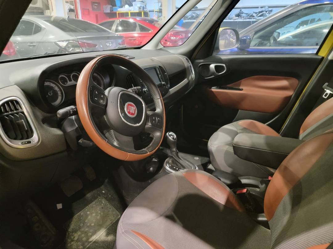 2014 FIAT 500L TREKKING — 109228 Miles — Lot EZ021431 — Main - Marhaba Auctions Used Cars - Image 6