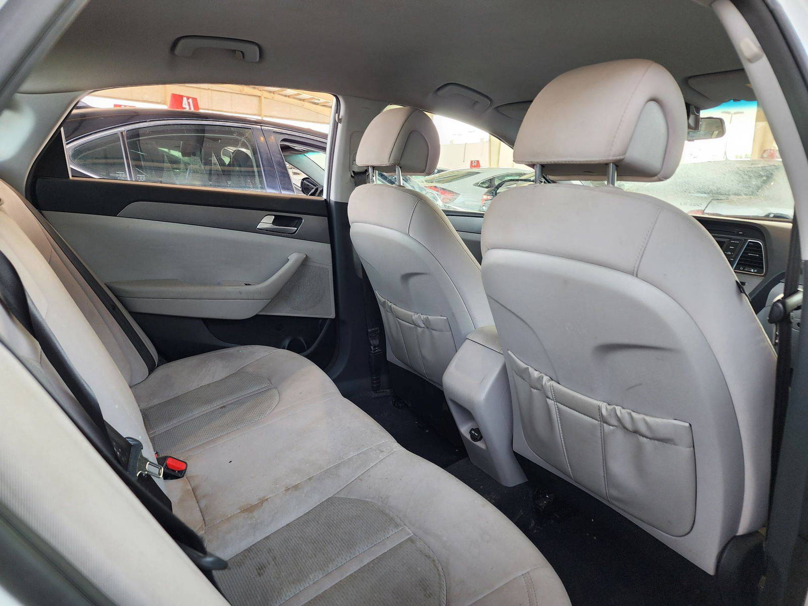 2015 HYUNDAI SONATA — 116034 Miles — Lot 44870524 — Ind. 12 - Marhaba Auctions Used Cars - Image 4