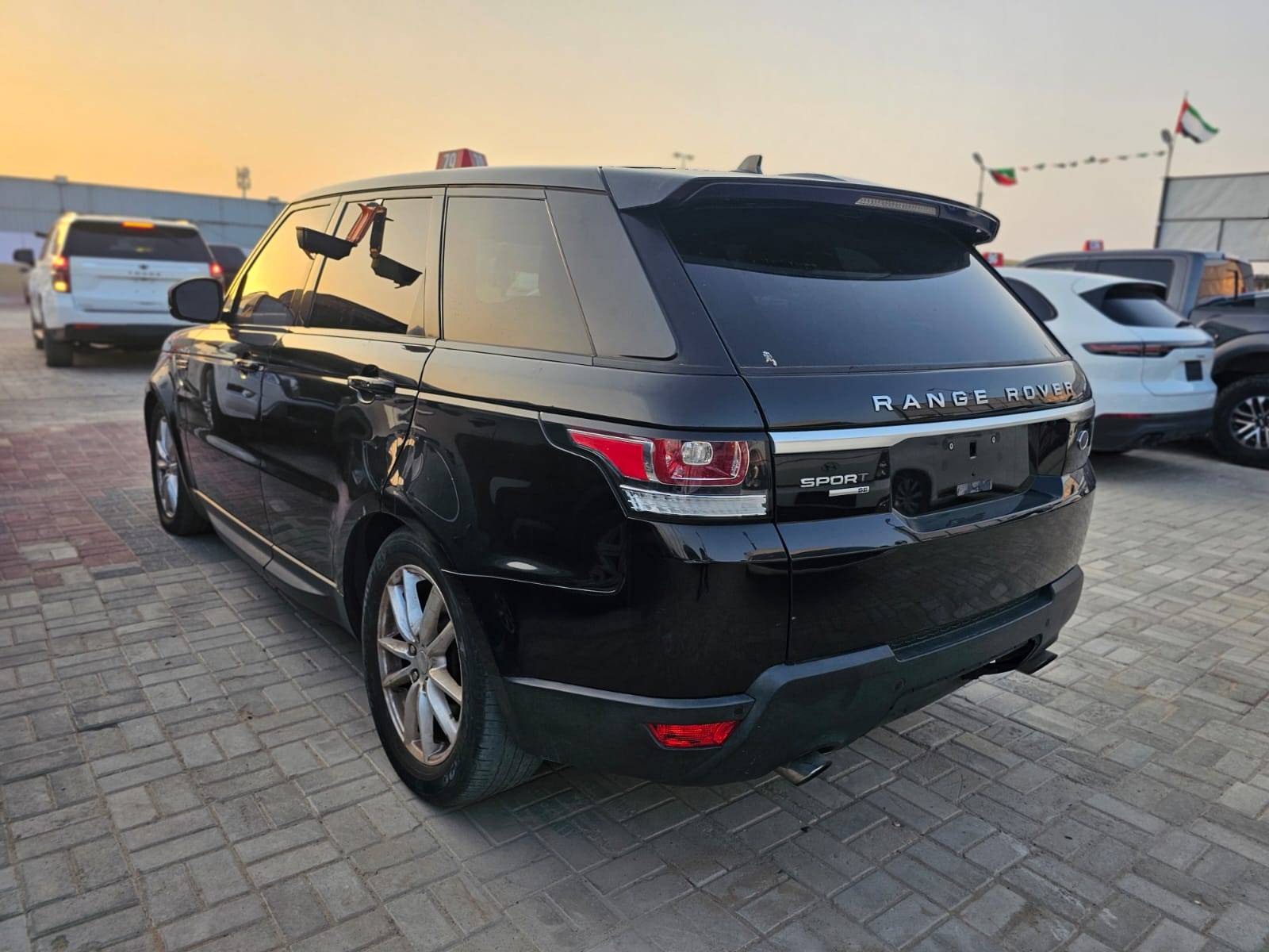 LAND ROVER RANGE ROVER SPORT 2016 - Marhaba Auction Used Cars - Image 5