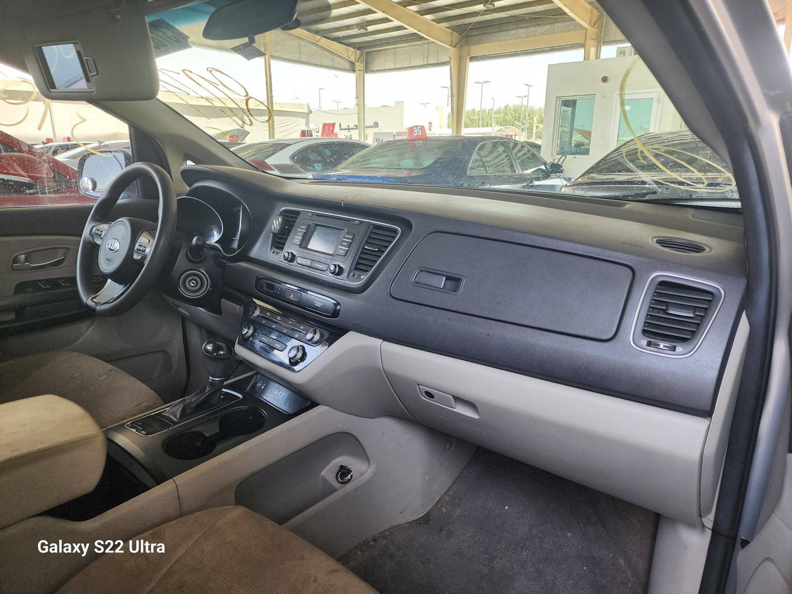 2015 KIA SEDONA — 238663 Miles — Lot 37898814 - Marhaba Auctions Used Cars - Image 5