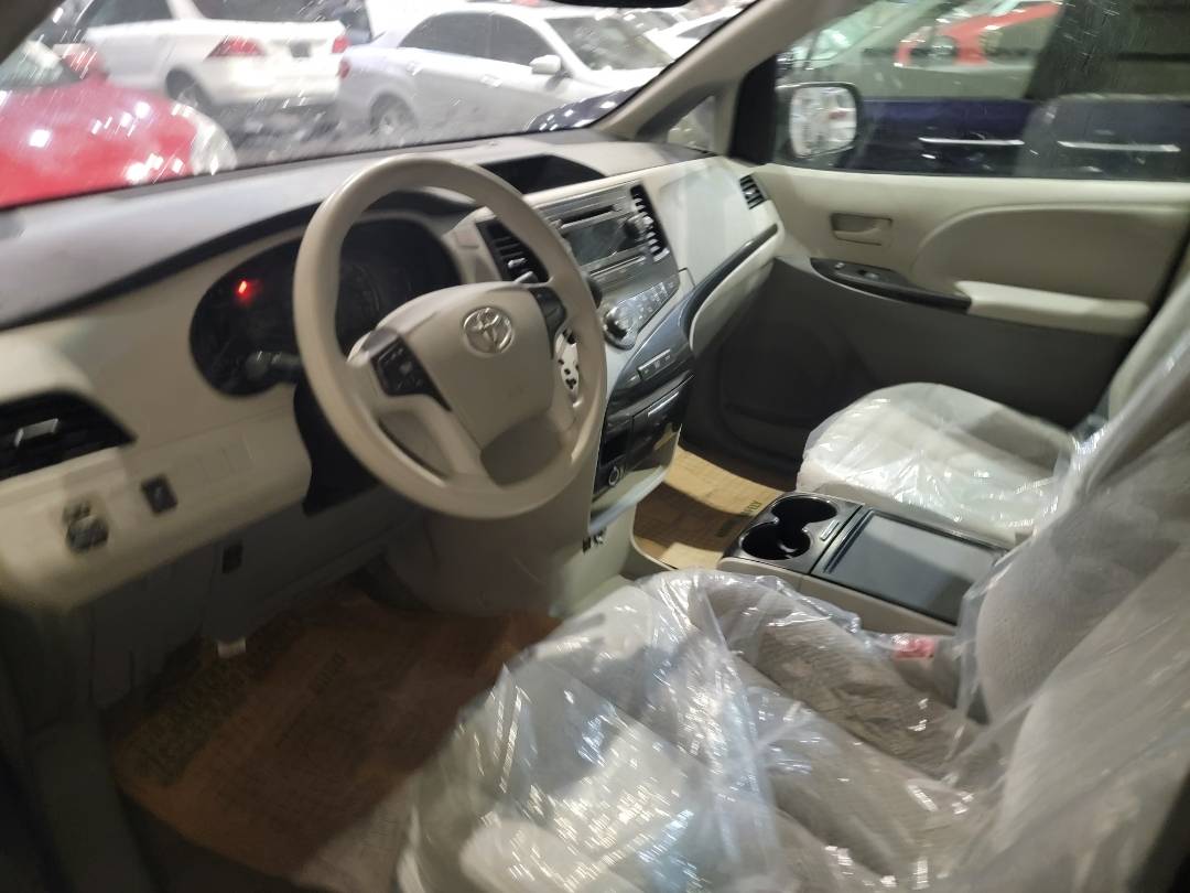 2013 TOYOTA SIENNA — 211095 Miles — Lot S329354 — Main - Marhaba Auctions Used Cars - Image 7