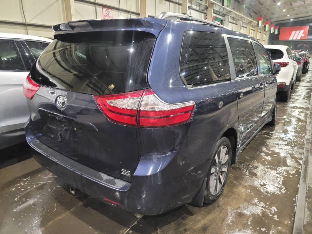 2018 TOYOTA SIENNA — 138073 Miles — Lot 6JS205740 — UMM RAMOOL - Marhaba Auctions Used Cars - Image 3