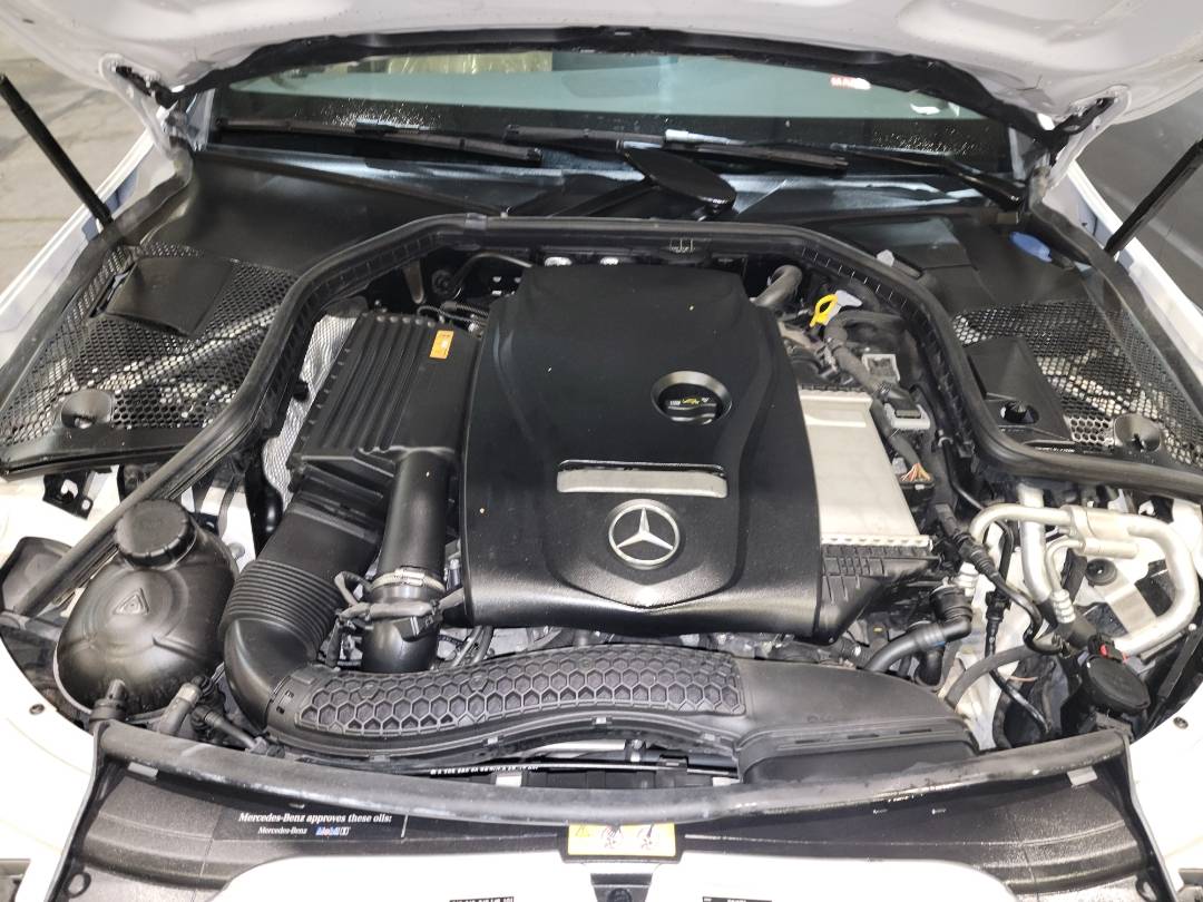 2018 MERCEDES BENZ C300 — 53039 Miles — Lot 72119142 - Marhaba Auctions Used Cars - Image 11