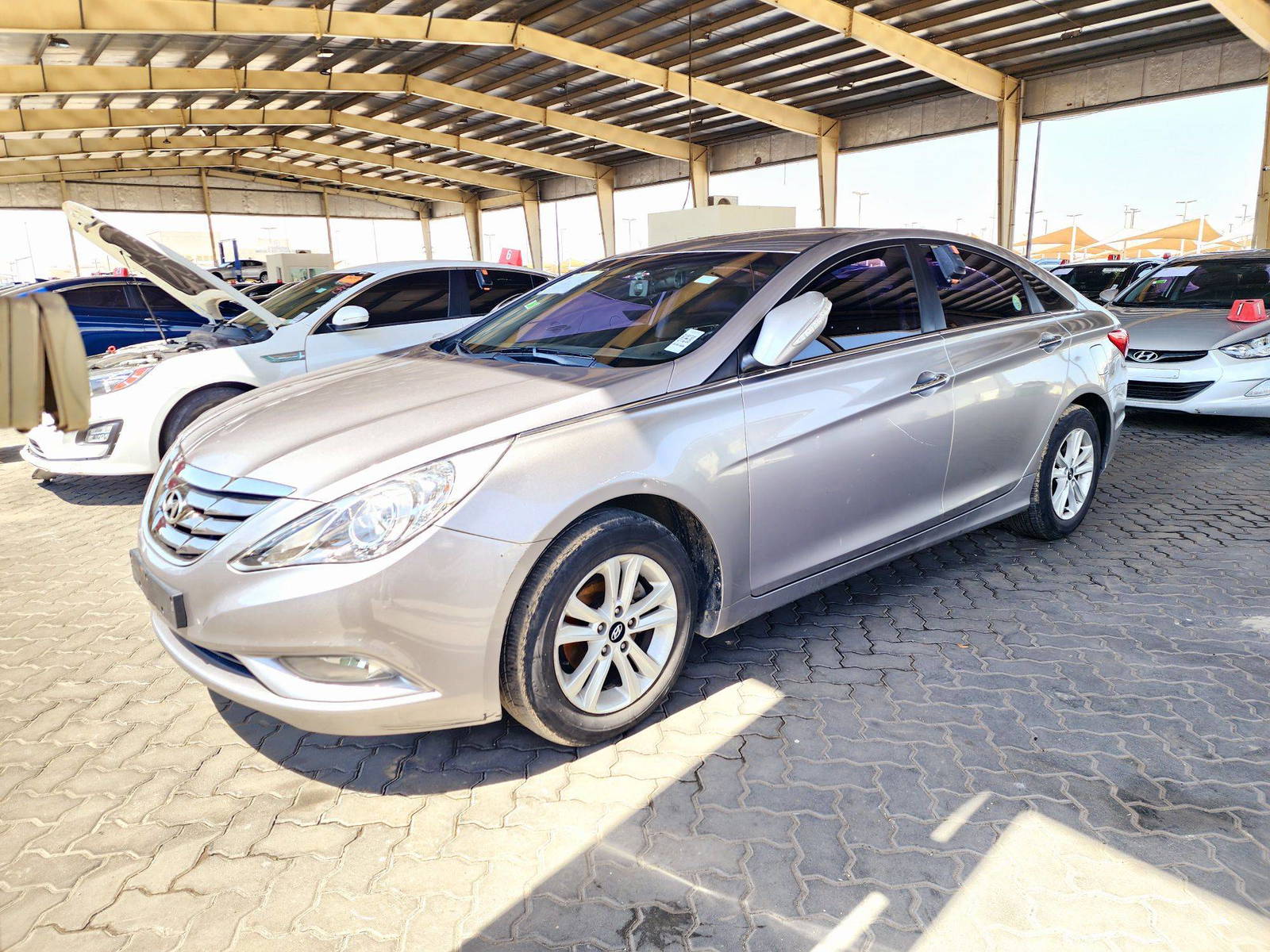 2011 HYUNDAI SONATA — 188197 KM — Lot 245914 — Souq - Marhaba Auctions Used Cars - Image 5