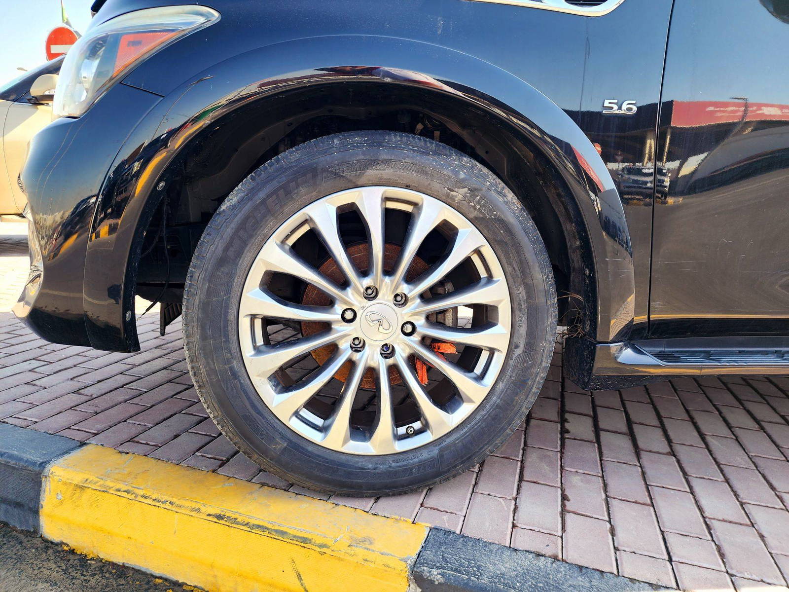 2017 INFINITI QX80 — 104704 Miles — Lot H9640815 — Main - Marhaba Auctions Used Cars - Image 11