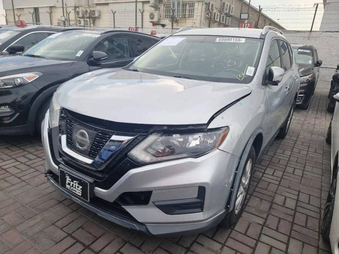 NISSAN ROGUE