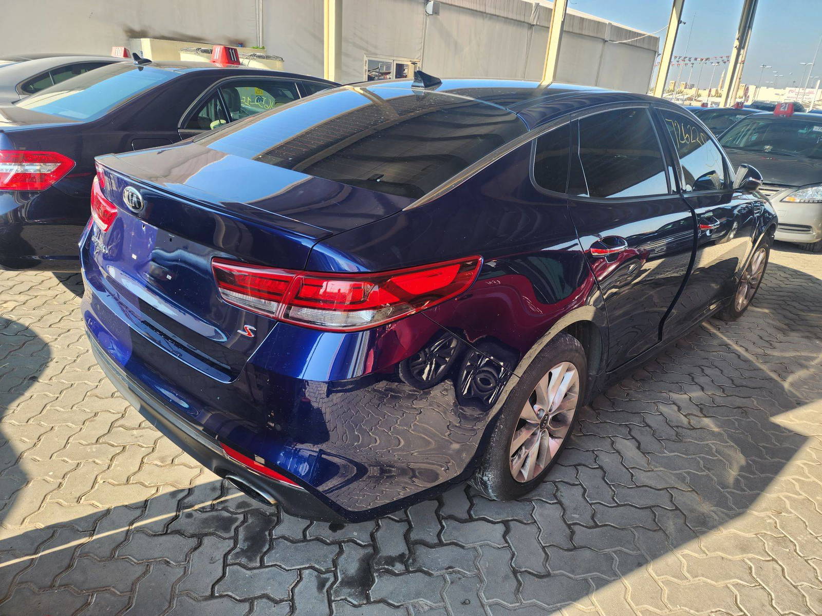 2018 KIA OPTIMA — 71601 Miles — Lot 72622933 - Marhaba Auctions Used Cars - Image 4