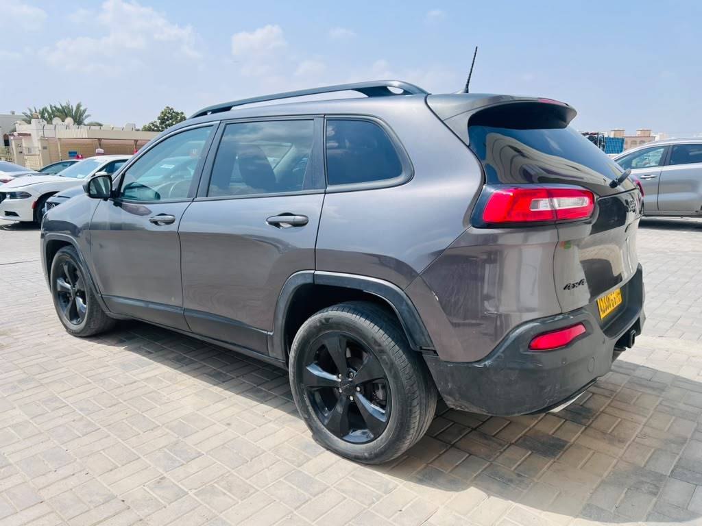2018 JEEP CHEROKEE — 81494 Miles — Lot JD541134 - Marhaba Auctions Used Cars - Image 4