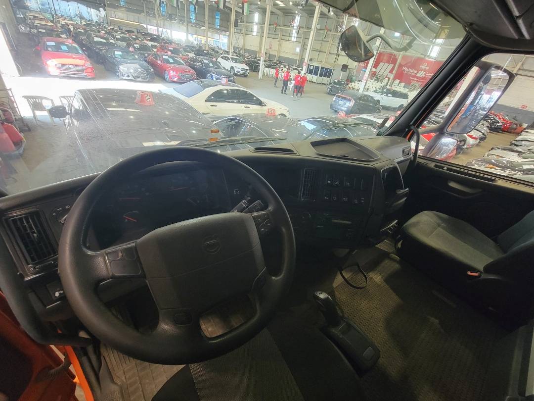 2013 VOLVO FH-Series — 910496 KM — Lot A748208 — Main - Marhaba Auctions Used Cars - Image 5