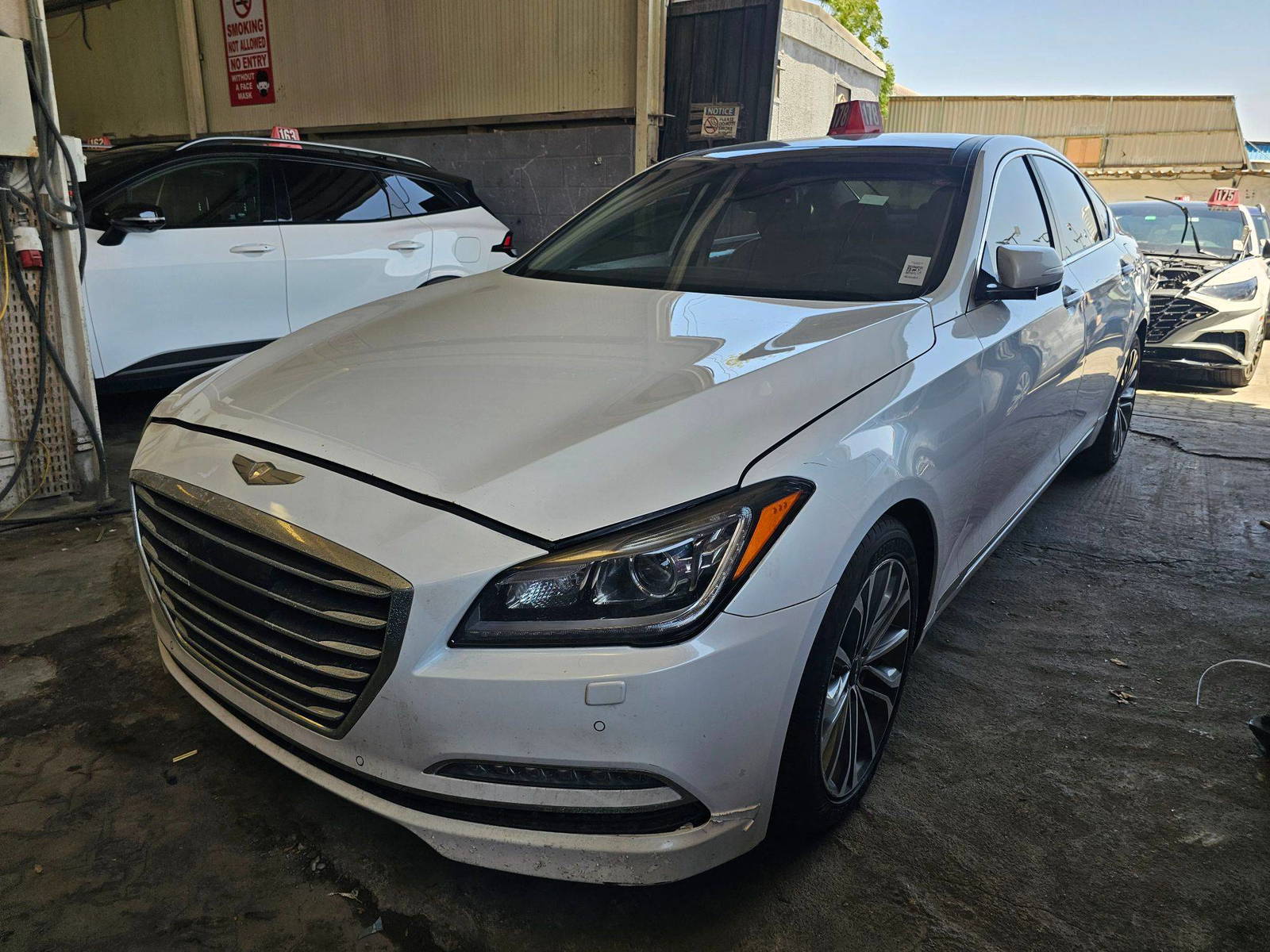 HYUNDAI GENESIS 2016 - Marhaba Auction Used Cars - Image 4