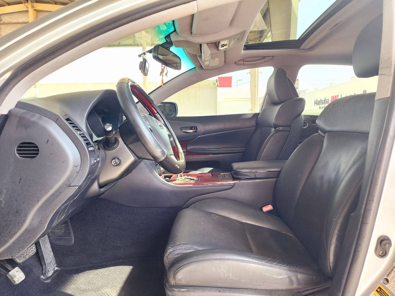 2006 LEXUS GS 300 — 166133 KM — Lot 019106 — Main - Marhaba Auctions Used Cars - Image 9