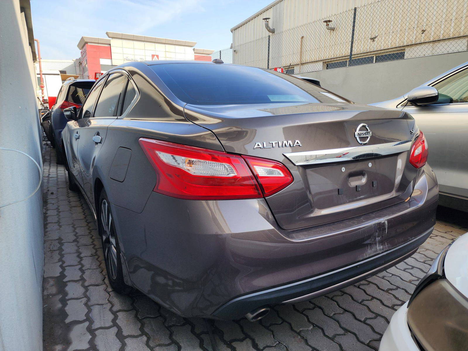 2016 NISSAN ALTIMA — 150812 Miles — Lot 214587 — Al Quoz - Marhaba Auctions Used Cars - Image 4