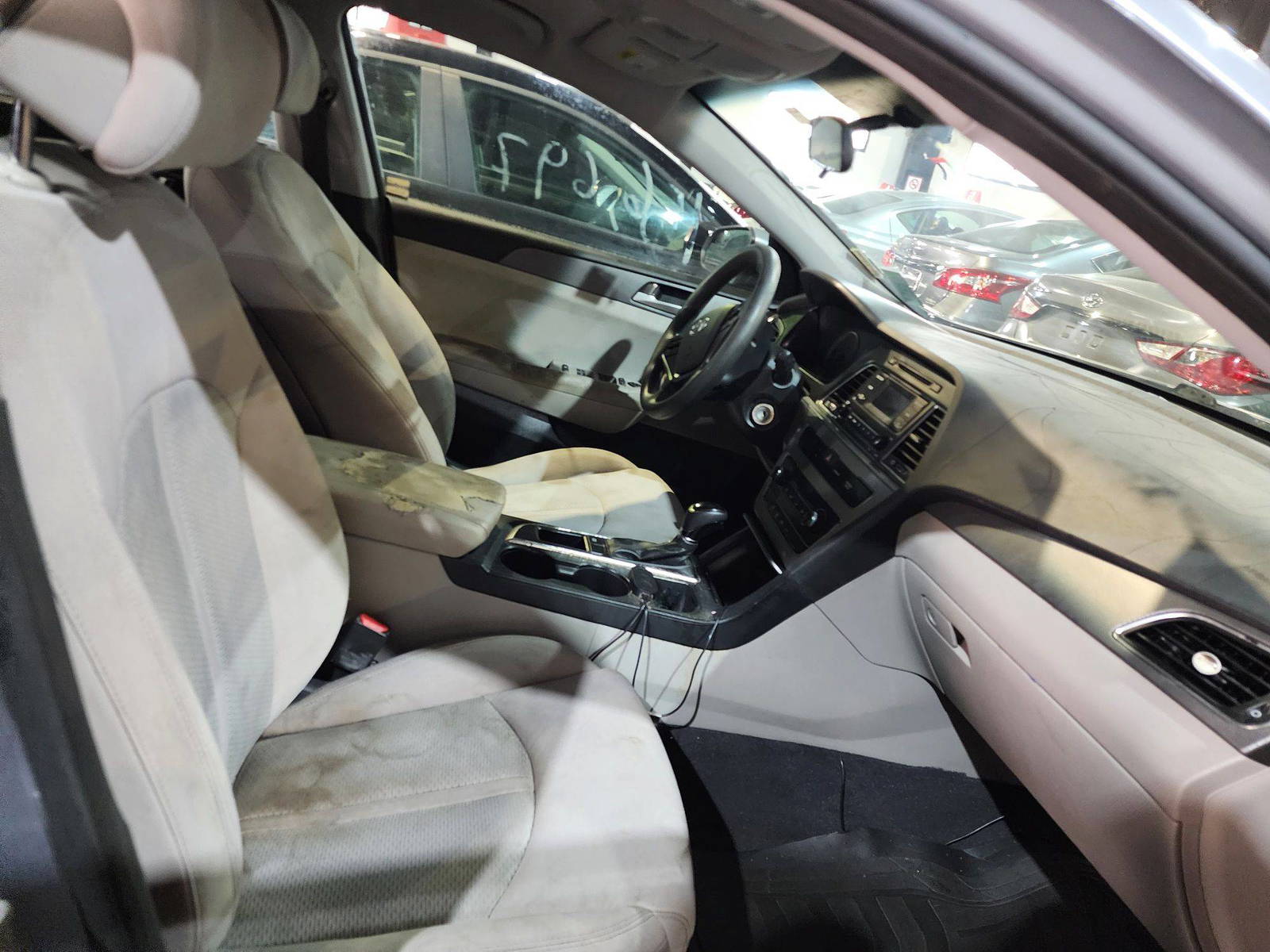 2015 HYUNDAI SONATA — 156697 Miles — Lot F7FH153898 — Al Quoz - Marhaba Auctions Used Cars - Image 9