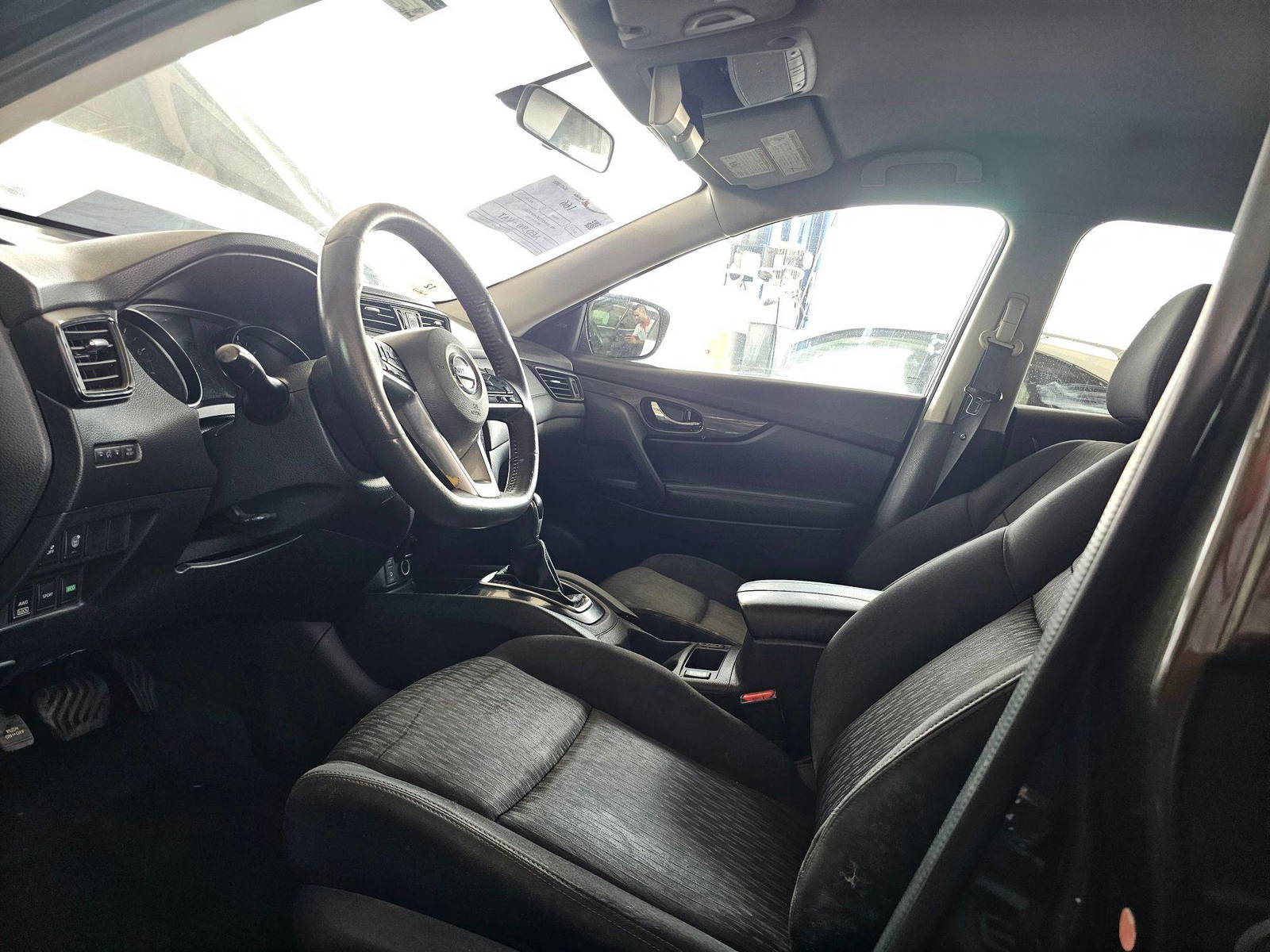 NISSAN ROGUE 2017 - Marhaba Auction Used Cars - Image 8