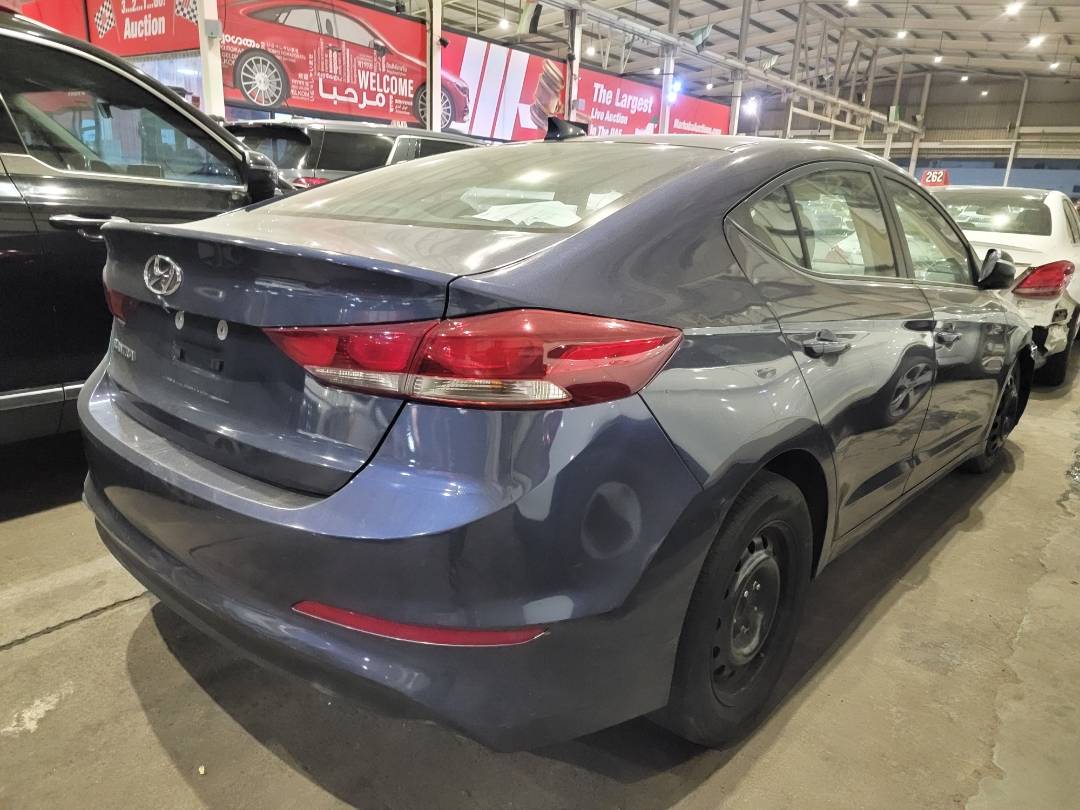 2018 HYUNDAI ELANTRA — 219640 KM — Lot 12330279 — Main - Marhaba Auctions Used Cars - Image 3