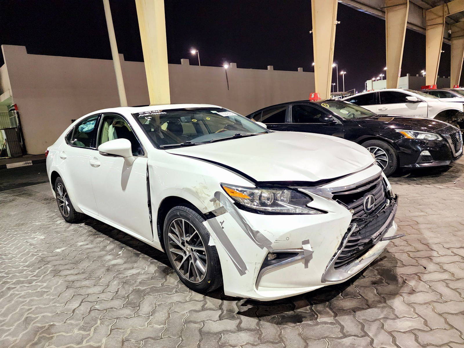 2016 LEXUS ES 350 — 110078 Miles — Lot G2229105 — Main - Marhaba Auctions Used Cars - Image 5