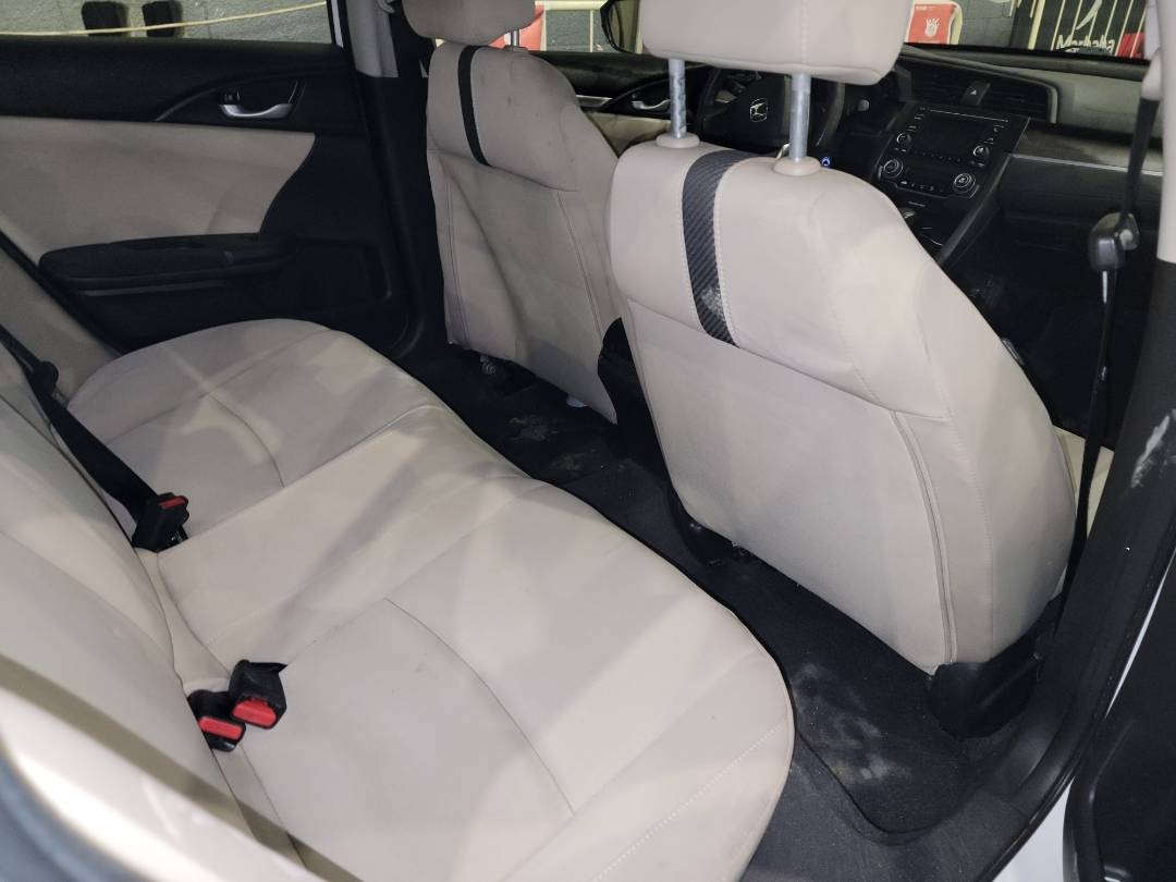 2017 HONDA CIVIC — 75751 Miles — Lot HE055549 - Marhaba Auctions Used Cars - Image 4