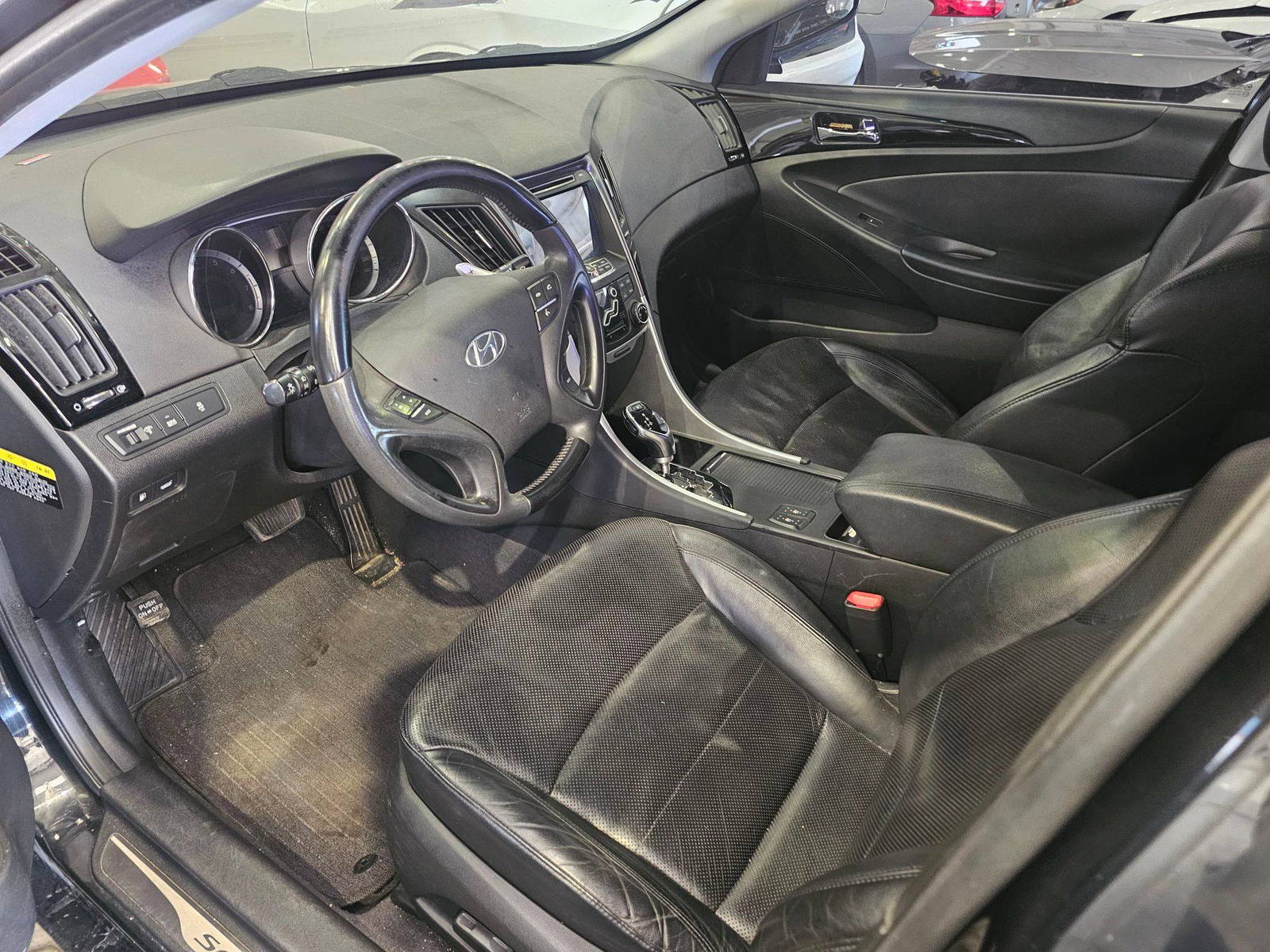 2011 HYUNDAI SONATA — 229605 KM — Lot 214311 — Main - Marhaba Auctions Used Cars - Image 8