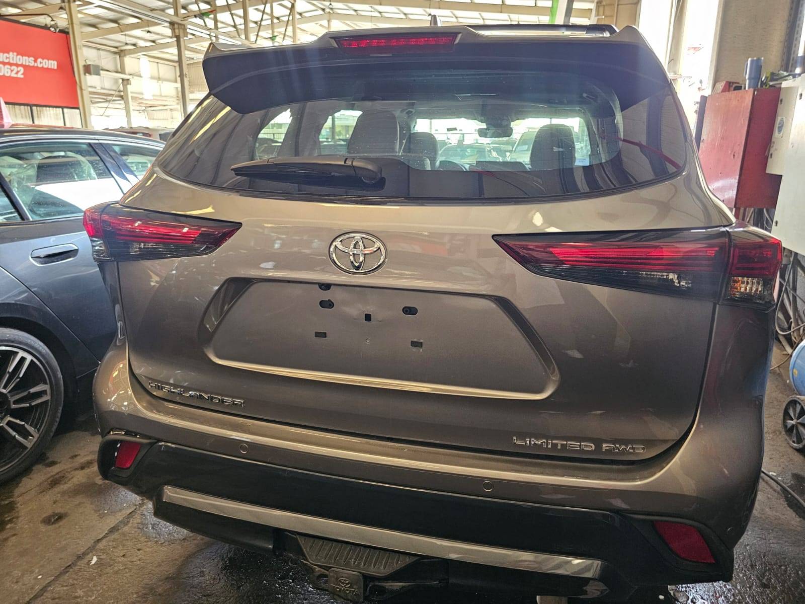 2026 TOYOTA GRAND HIGHLANDER XLE — 528 Miles — Lot TS596651 — Main - Marhaba Auctions Used Cars - Image 7