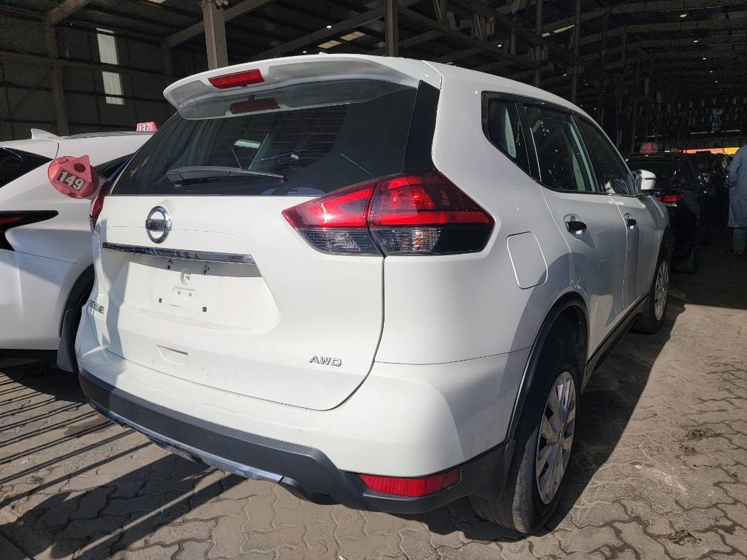 2017 NISSAN ROGUE — 153750 KM — Lot HC771217 — Main - Marhaba Auctions Used Cars - Image 3