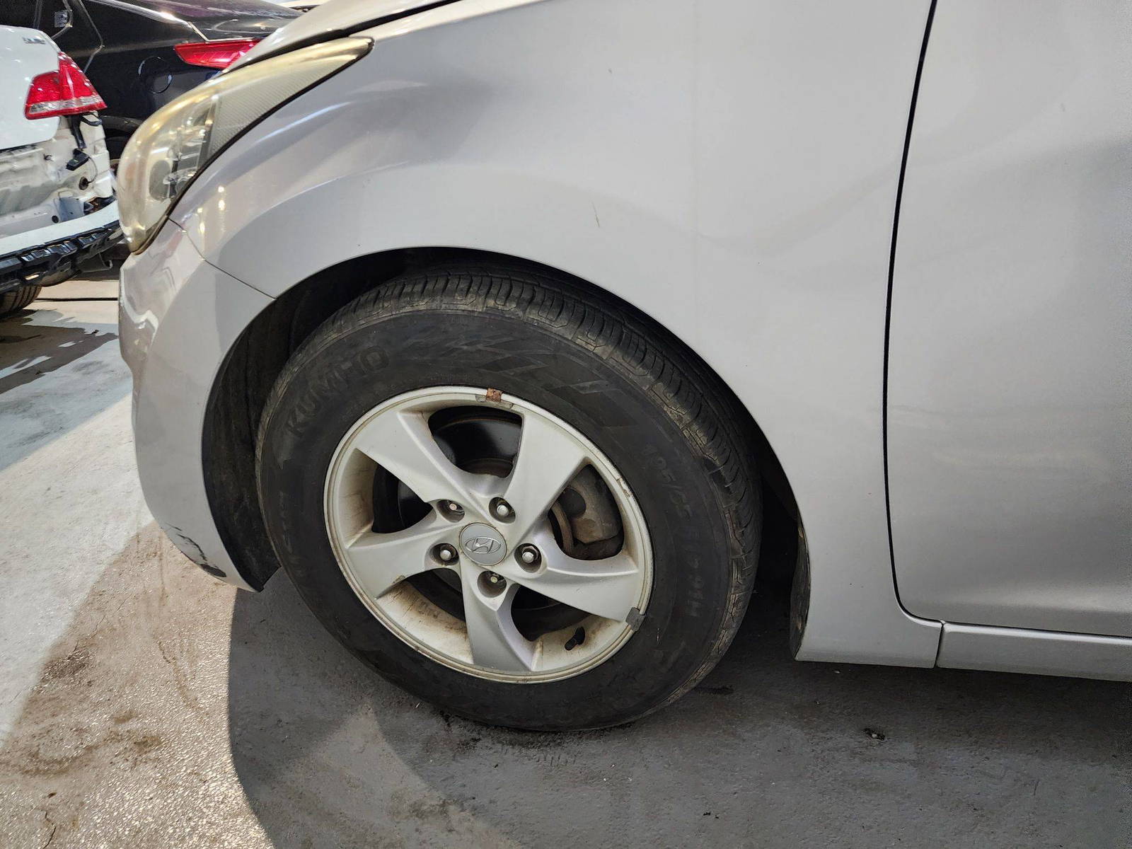 2012 HYUNDAI AVANTE — 268584 KM — Lot 318562 — Al Quoz - Marhaba Auctions Used Cars - Image 11