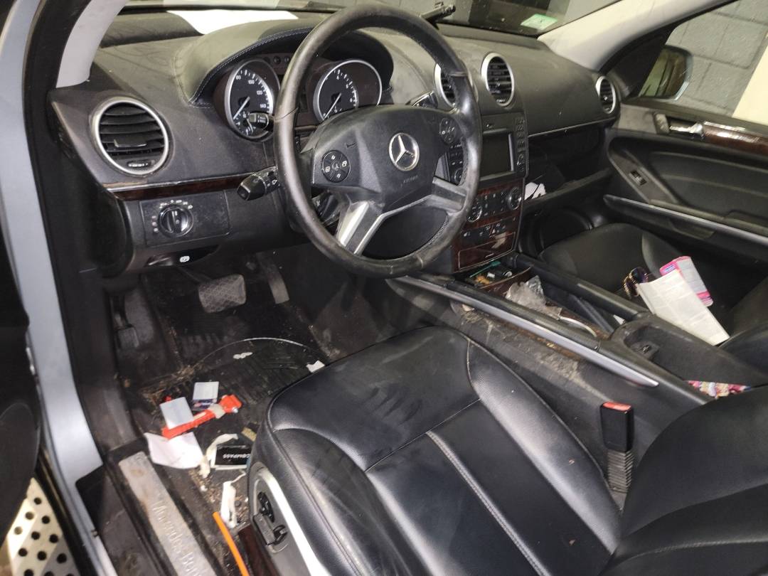 2010 MERCEDES BENZ GL-450 — 155256 Miles — Lot 37165686 - Marhaba Auctions Used Cars - Image 9
