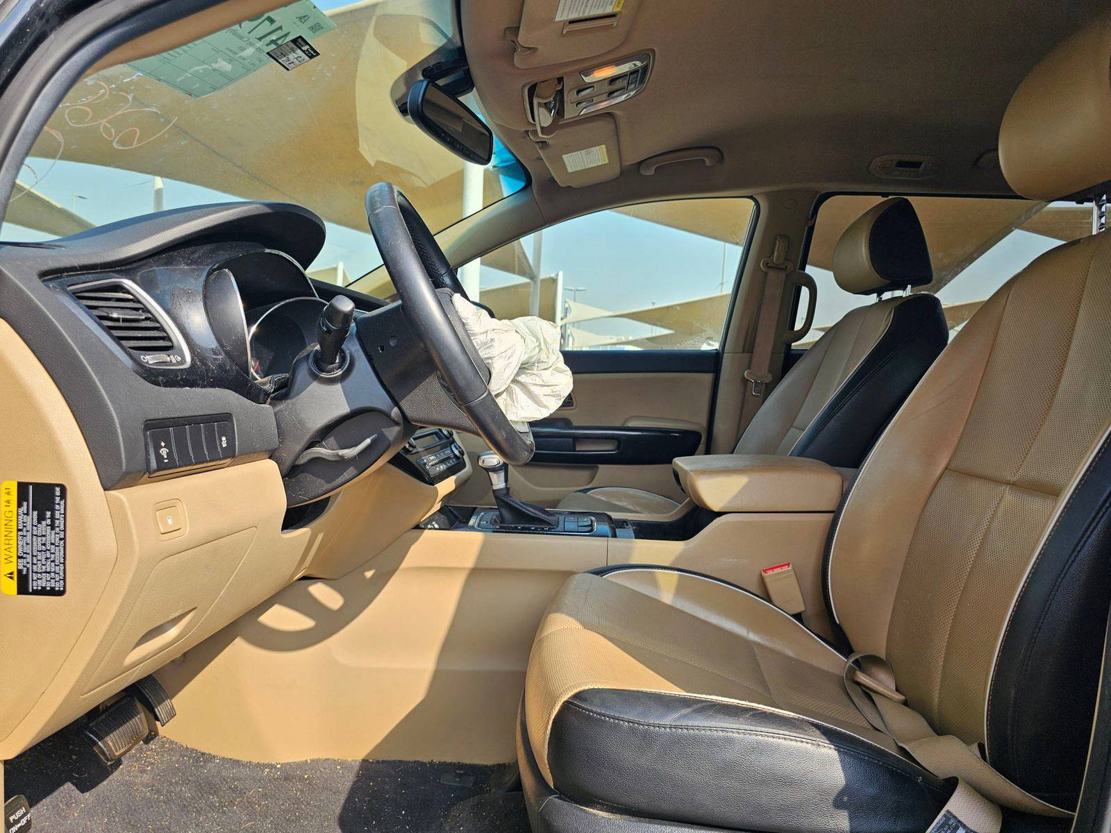 2017 KIA SEDONA — 77309 Miles — Lot 41797159 — Souq - Marhaba Auctions Used Cars - Image 8
