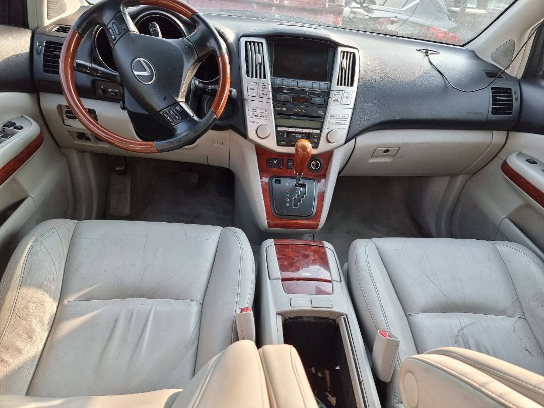 2007 LEXUS RX 400 — 266818 Miles — Lot 45708434 — Souq - Marhaba Auctions Used Cars - Image 8